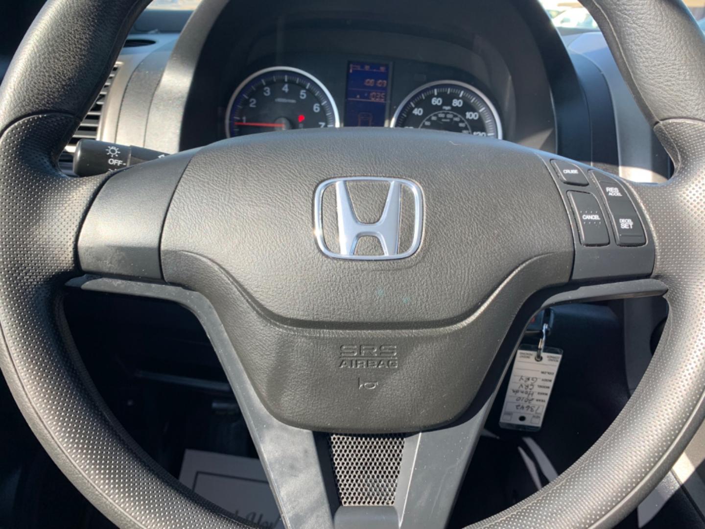 2010 Gray /gray Honda CR-V LX 4WD AT (5J6RE4H38AL) with an 2.4L L4 DOHC 16V engine, Automatic Transmission transmission, located at 1830 North Belt Line Road, Irving, TX, 75061, (469) 524-0199, 32.834373, -96.993584 - Photo#14